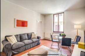 Coliseum cozy flat